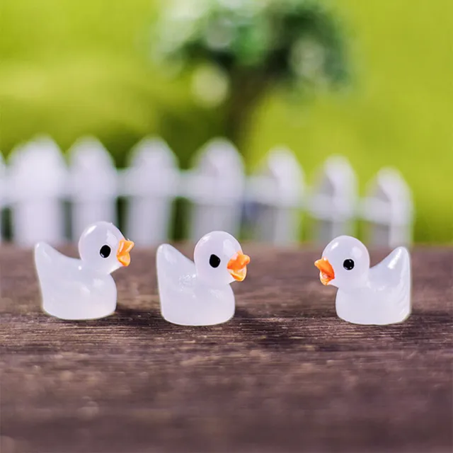 10PCS Mini Luminous Resin Ducks Glow in The Dark Miniature Ornament Pe
