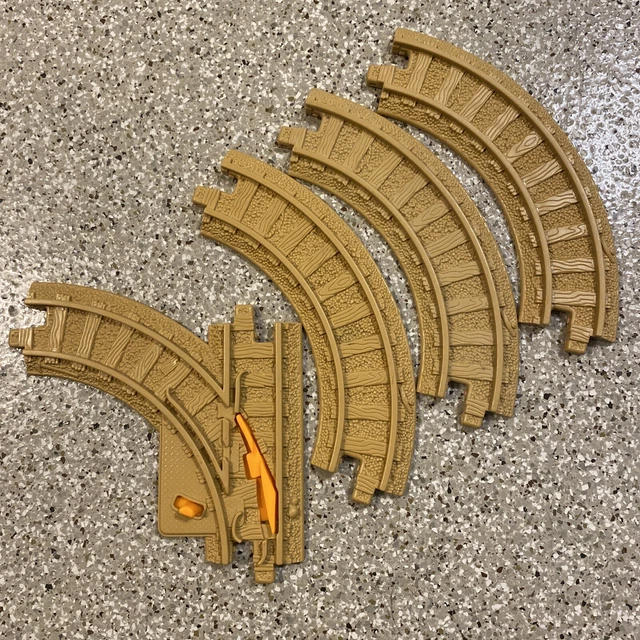 FISHER PRICE GEOTRAX Train Set Replacement Parts Brown Track 4pc Lot
