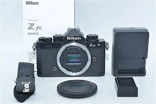 NIKON MIRRORLESS SINGLE-LENS Z fc Body black w/ 8136 shots