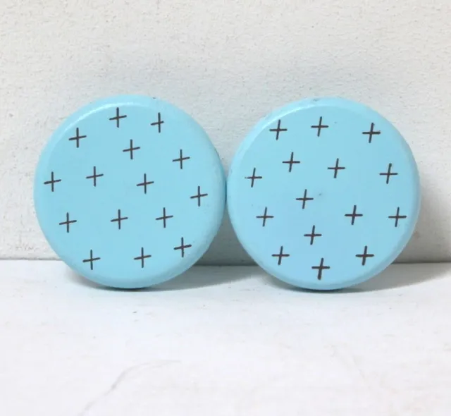2 boutons de porte / poignées tiroirs en bois bleus à croix
