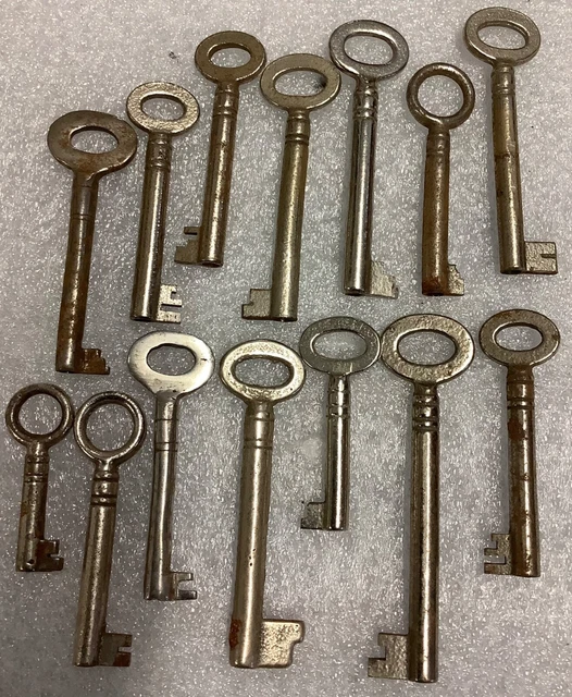 14 KEYS TO Fit Antique Boxes And Draw Locks Various Sizes £4.99 ...