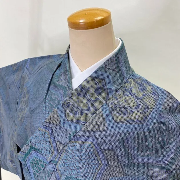 VINTAGE Japanese Kimono White Oshima Tsumugi Silk Casual jujikasuri S size 1792