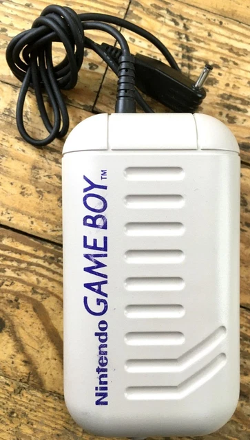 https://www.picclickimg.com/AiMAAOSwV-hlTQ49/Batterie-Rechargeable-Battery-Pack-Officiel-Nintendo-Gameboy-Fat.webp