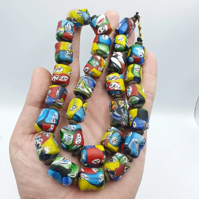 VN#87 Vintage Colorfull venerano face glass Beads Beaded Necklace