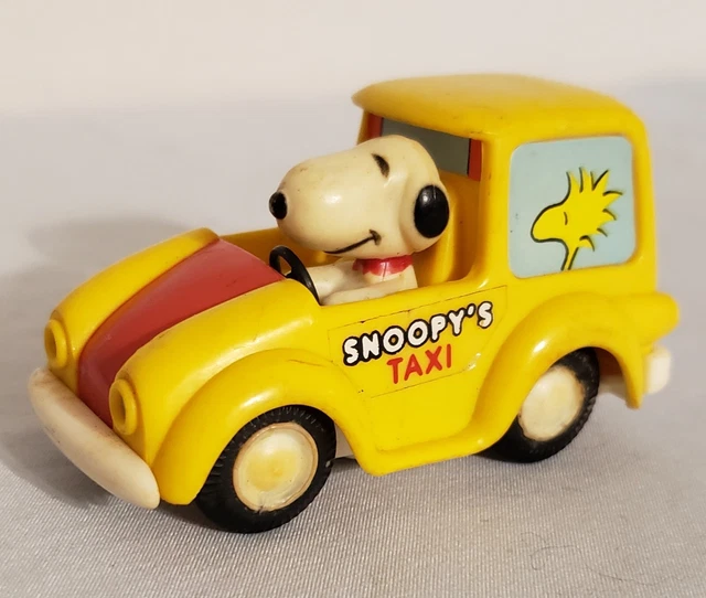 SNOOPY & WOODSTOCK Taxi Peanuts 1975 Aviva Toy Friction Powered Car