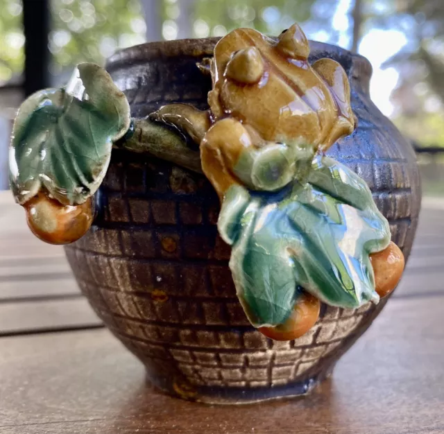 Spectacular Ooak Pottery Ceramic Majolica Frog Leaf Small Vase Metal Frog Inner