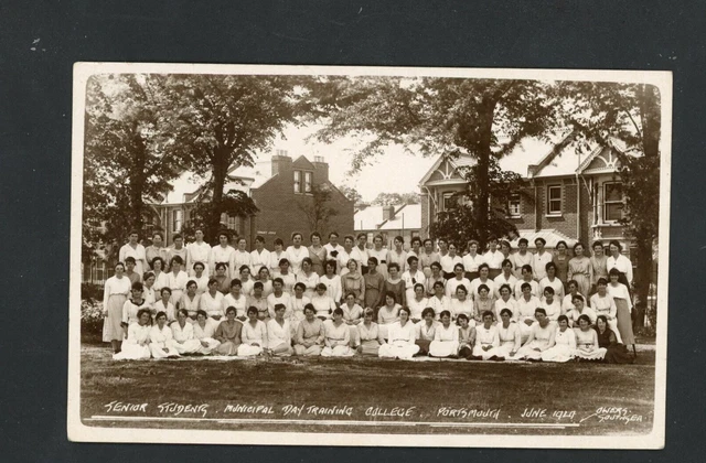 Rp Portsmouth Training College Students By Owers Southsea Hampshire 1920  #1095
