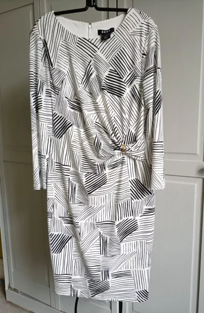 DKNY white & black geometric print draped dress UK12 Worn once