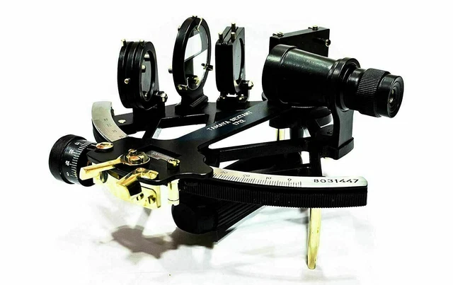 Ancien sextant nautique Tamaya 1712 I de navigation fonctionnel avec