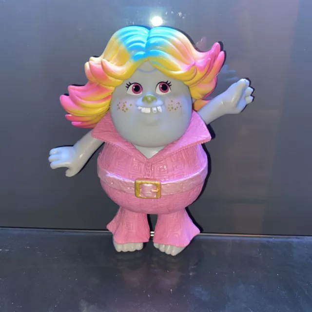 2016 Hasbro DreamWorks Trolls Bridget Toys R Us Exclusive Doll with  Accessories