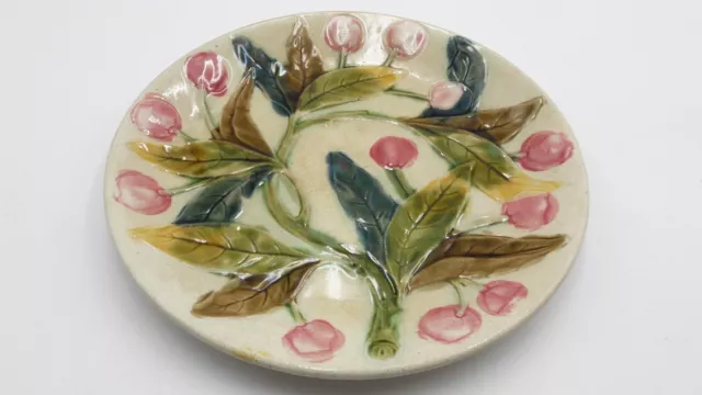 Assiette Ceramique Barbotine Decor Cerise Et Feuillage Collection 6