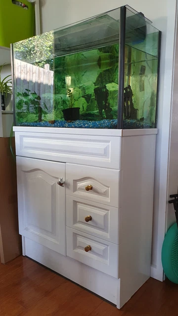Fish Tank with cabinet and accessories