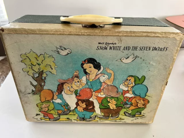 Vintage Walt Disney's Snow White & The Seven Dwarves Neevel Carrying Case