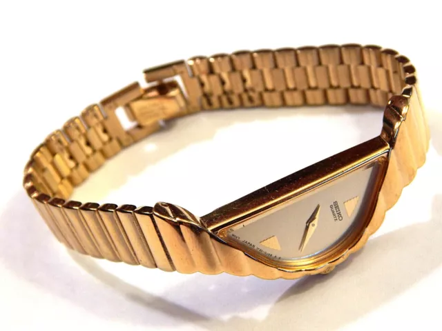 WOMEN S VINTAGE SEIKO Half Moon Gold Watch Japan Movement 6 1 2 Inch 1F20 5D59 55.99 PicClick