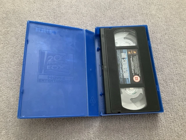5 X VHS Bundle: Alien/Alien Resurrection/Predator/Independence Day ...