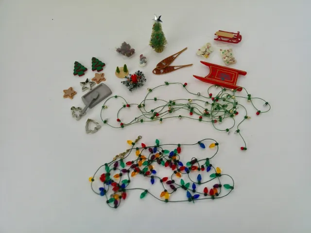 Large Lot of Miscellaneous Dollhouse Miniatures Christmas Items