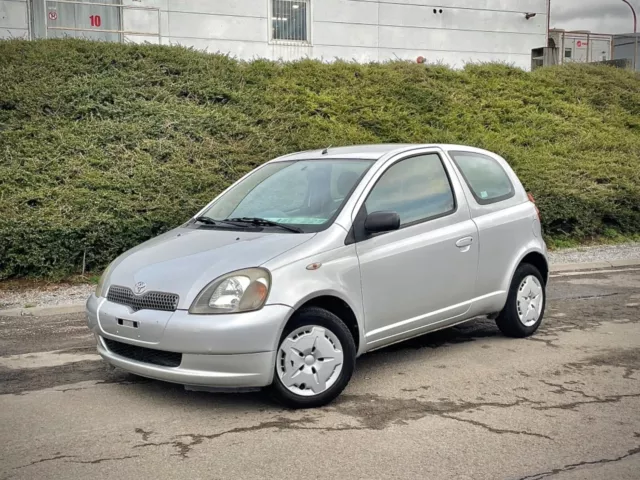 Toyota yaris prête à immatriculé