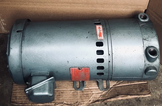 Gast 1022-V108-G279 Vacuum Pump 3/4 HP ,208/220/440 V. 3 Phase Gast 1022-V108-G279 Vacuum Pump 3/4 HP ,208/220/440 V. 3 Phase