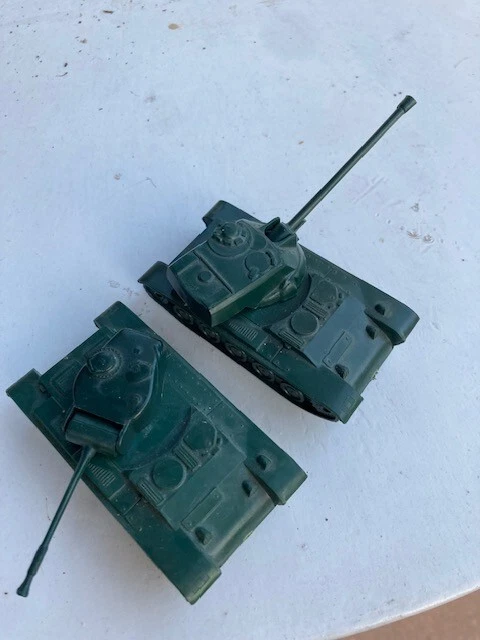 Lot De Chars Et Véhicules Militaires Airfix à L'échelle 1/72 - Occasion, état Correct, Plastique Peint