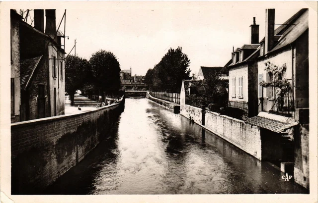 CPA CORBIGNY-Vue sur l'Anguison et les Promenades (420724)