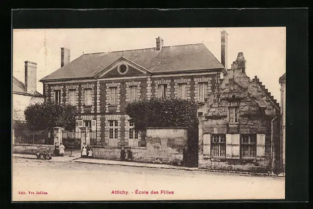 CPA Attichy, École des Filles 1933