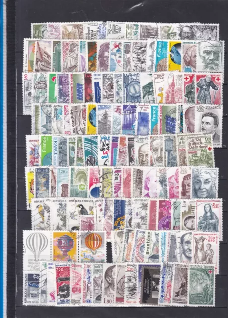 FRANCE 125 timbres poste obliteres periode annees 70/80  dont surtaxes cote ??