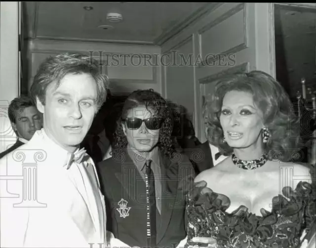 1987 Press Photo Michael Jackson, Sophia Loren, Carlo Ponti at Awards Dinner