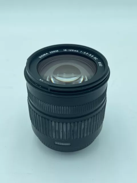Sigma Zoom 18-125mm F3.5-5.6 DC 62 Objektiv für Nikon
