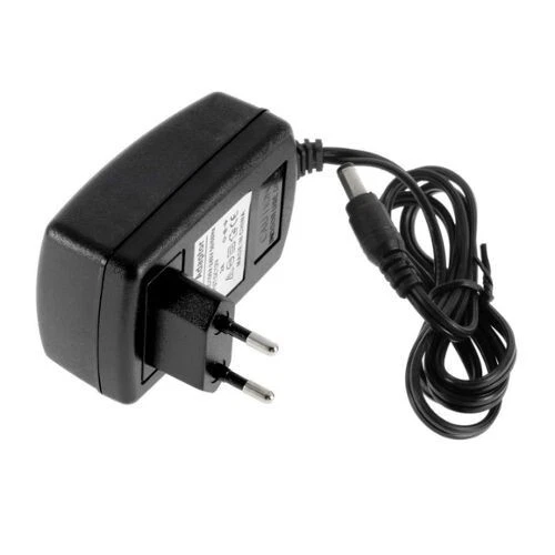 BOX SFR NBV6V avec son alimentation branchement secteur Et Tout Ces