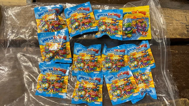 SUPERTHINGS RIVALS OF KABOOM Lata Gold Serie Power Machines-el