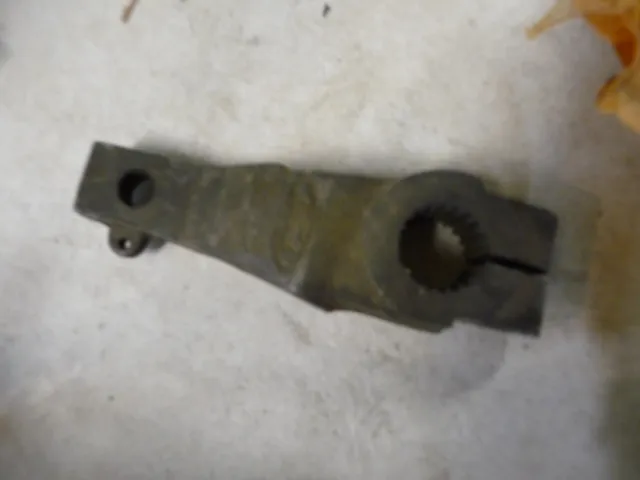 Ford D0HZ-7511-F Clutch Release arm