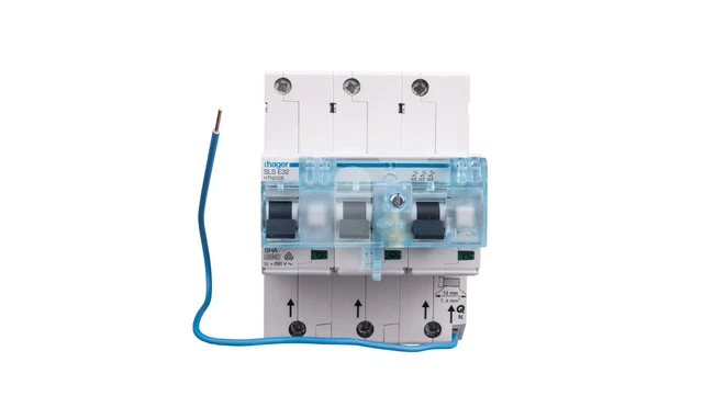 SELECTIVE OVERCURRENT CIRCUIT breaker 3P E 32A SLS HTN332E /T2UK £565. ...
