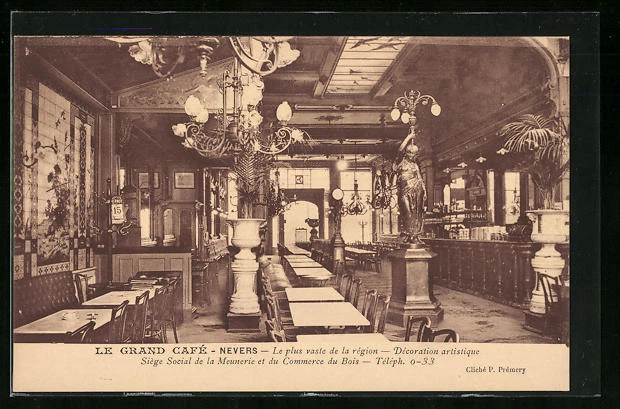 CPA Nevers, Le Grand Café