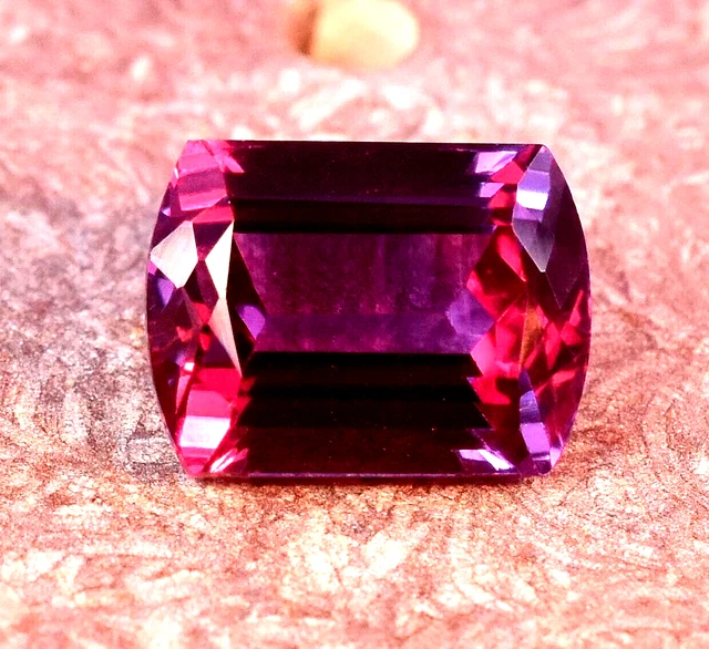 Pierre Précieuse Naturelle Zultanite, Taille Coussin Carré, 20,40 Ct, Changeant De Couleur