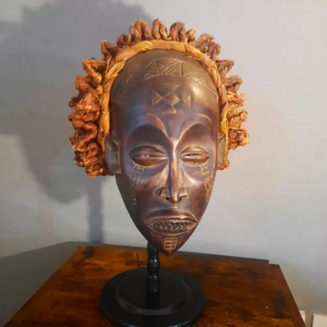 Stunning Original African Tribal Chokwe Mask Pwo mask. early 20th century. 2