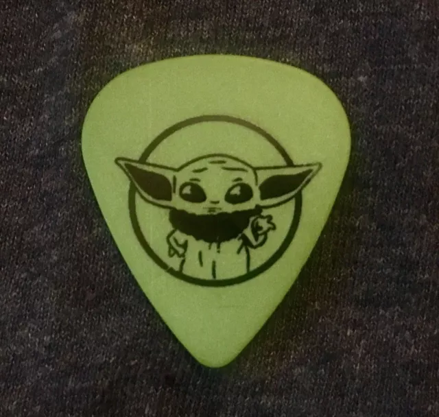 BABY YODA Guitar Pick THE MANDALORIAN Star Wars VERY NICE! Great Gift!! Grogu!