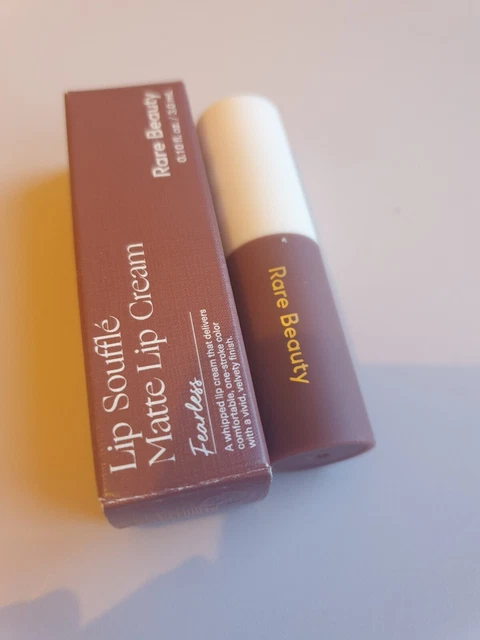 Rara Belleza Labial Soplo Mate Crema Labial en Fearless 3 ml Nueva en Caja