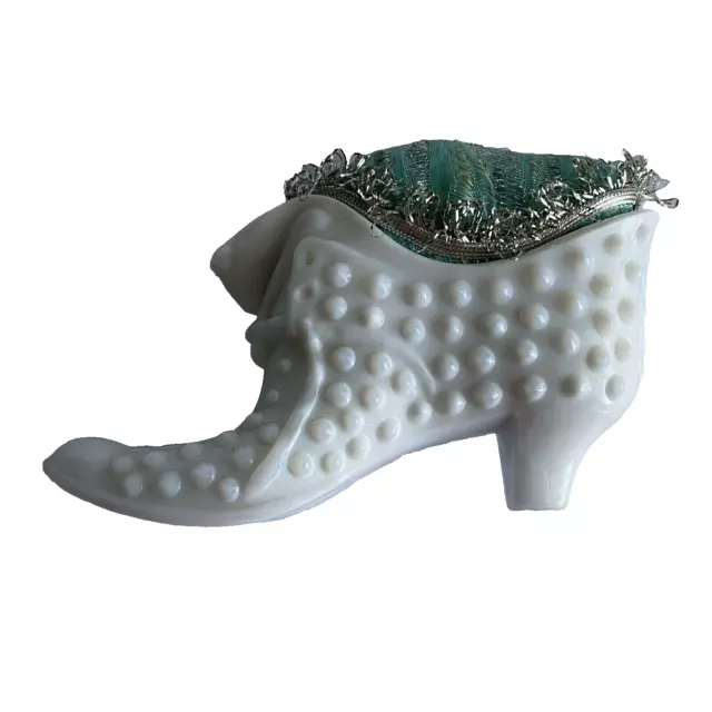 Vintage Fenton White Milk Glass Hobnail Shoe Cat Head Slipper Boot Pin Cushion