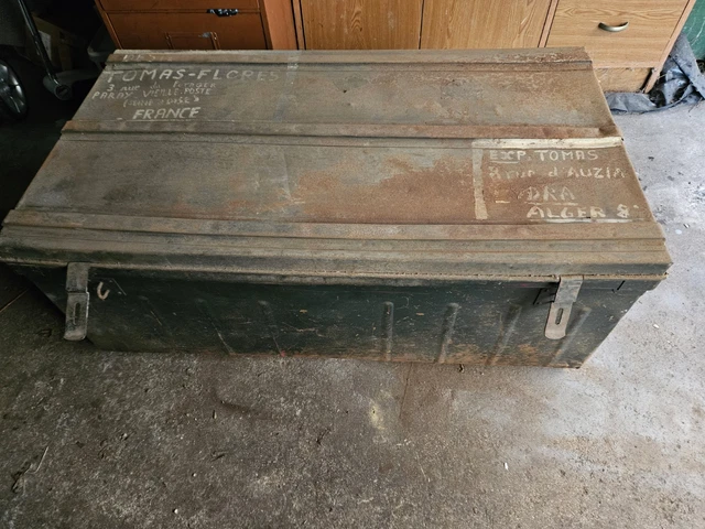 Malle Cantine 90 cm – 150 Litres : Stockage XXL et Résistance