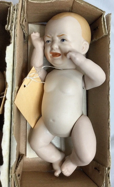 SHACKMAN HEUBACH CRYING WILLIAM 1981 FULLY JOINTED BISQUE Porcelain DOLL 5 1/2