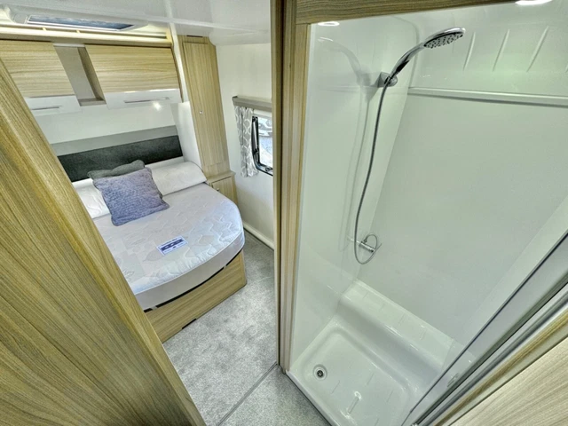 2022 Bailey Phoenix + 640 - Rear Island Bedroom Caravan - Motormover - Cris Clea