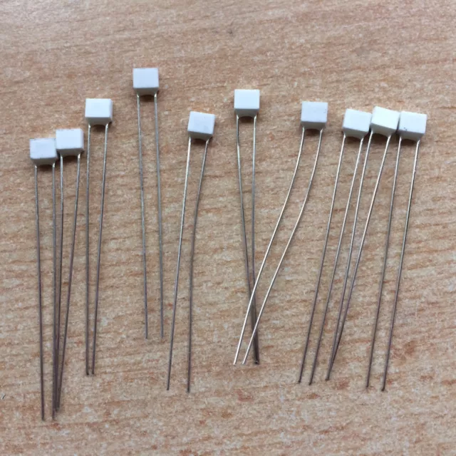 Thermal Cutoff 133°C 250VAC 2A 2-Pin THRU Radial EYP2BH133  10pcs £6.00 Z1904