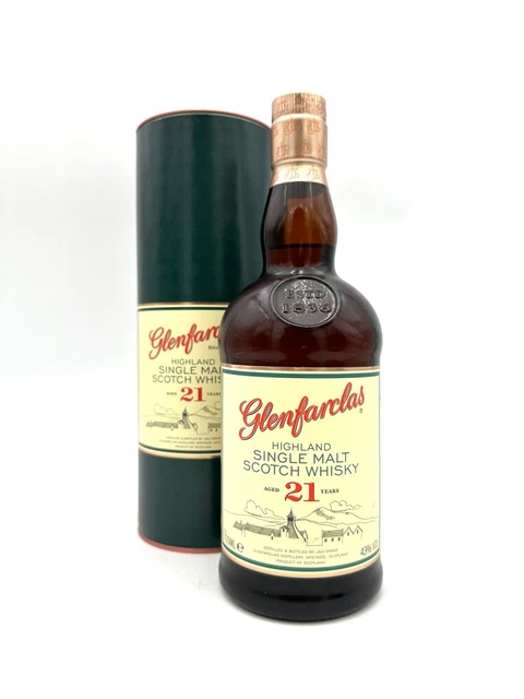 Kujira Ryukyu 12 Years Old Whisky Sherry Cask 40% Vol 0.7 l in Confezione Regalo