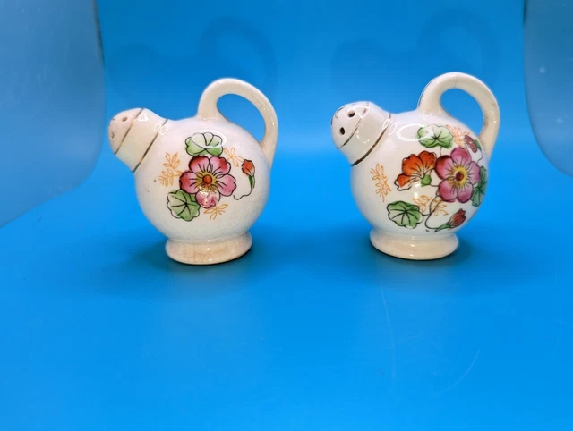 Ceramic Tea Pot Shaped Salt & Pepper Shakers Made In Occupied Japan Ceramic Tea Pot Shaped Salt & Pepper Shakers Made In Occupied Japan