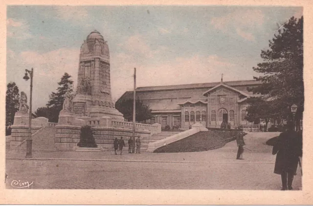 CPA - BESANÇON-les-BAINS -  Monument et la Gare
