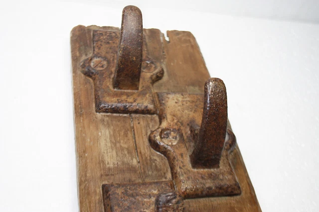 Vintage Heavy Duty Cast Iron Tack hooks Barn Wood Antique Coat Hat Primitive 5