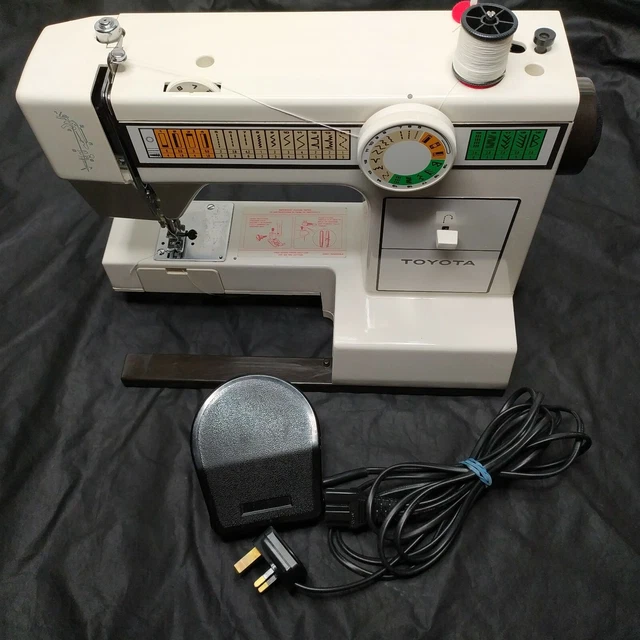 TOYOTA 2260 SEWING MACHINE made in Taiwan