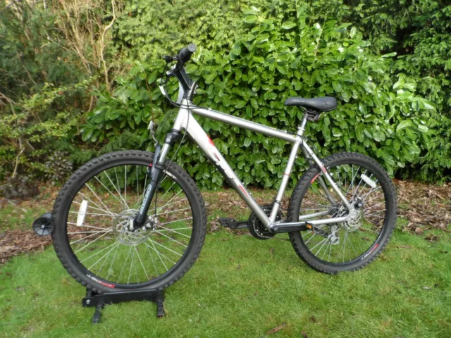 Apollo xc26 bike spec new arrivals