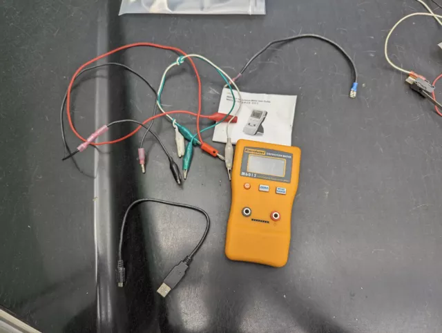 Excelvan M6013 Digital Auto Ranging Capacitance Meter Capacitor Tester Professio