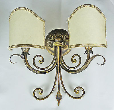 Applique Lampada Con 2 Luci Led Rustico Paralumi Ventoline Made Italy Art.212